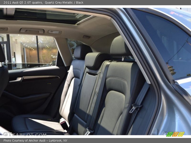 Quartz Grey Metallic / Black 2011 Audi Q5 2.0T quattro