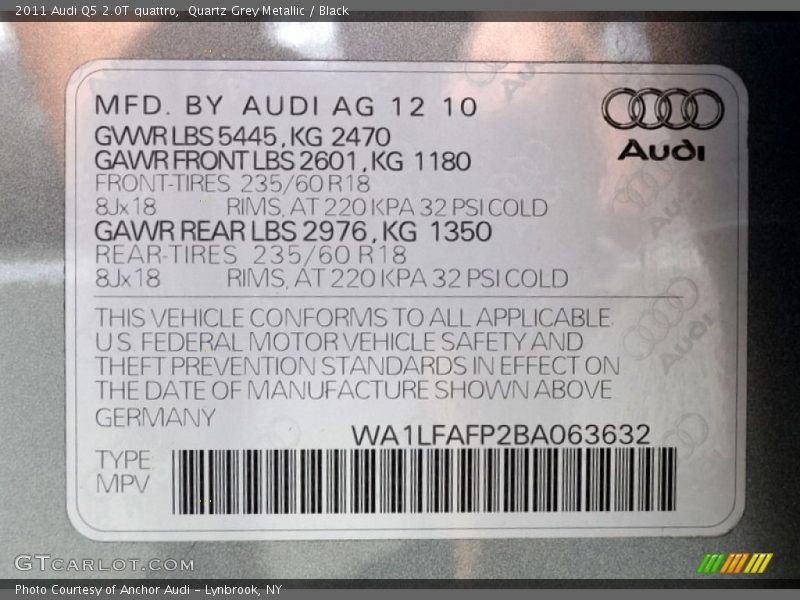 Quartz Grey Metallic / Black 2011 Audi Q5 2.0T quattro