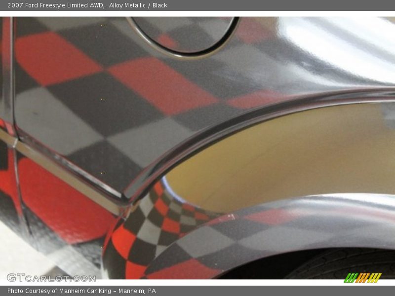 Alloy Metallic / Black 2007 Ford Freestyle Limited AWD