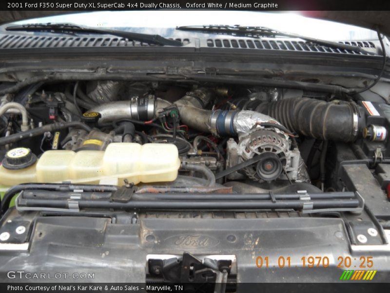 Oxford White / Medium Graphite 2001 Ford F350 Super Duty XL SuperCab 4x4 Dually Chassis