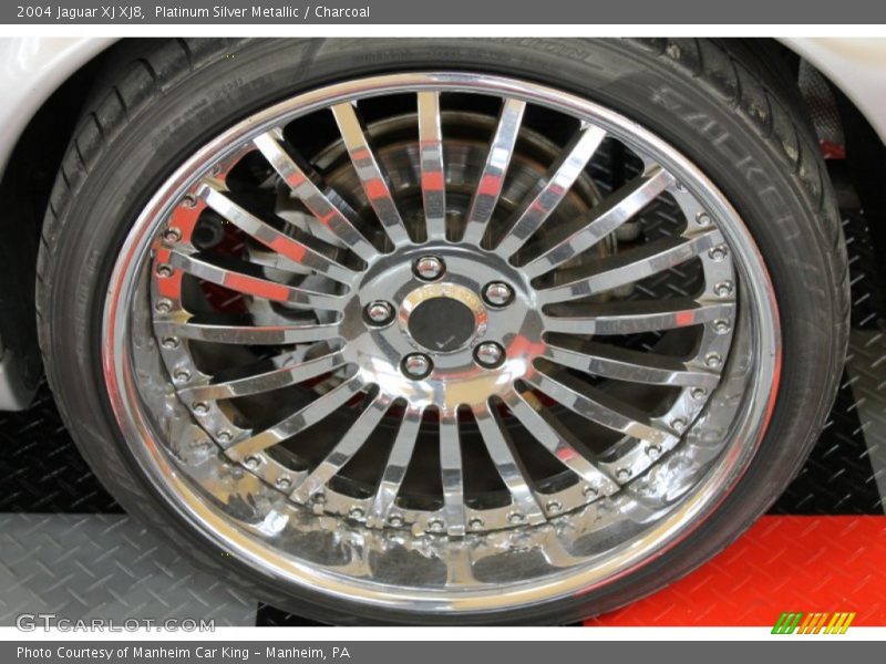 Platinum Silver Metallic / Charcoal 2004 Jaguar XJ XJ8