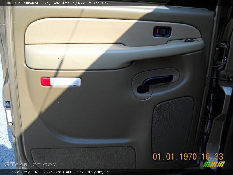 Gold Metallic / Medium Dark Oak 2000 GMC Yukon SLT 4x4
