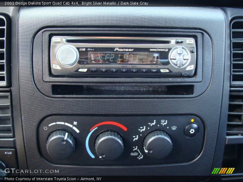 Audio System of 2001 Dakota Sport Quad Cab 4x4