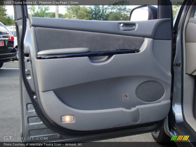 Phantom Gray Pearl / Stone 2005 Toyota Sienna LE