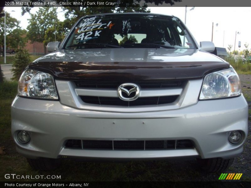 Classic White / Dark Flint Gray 2005 Mazda Tribute s 4WD