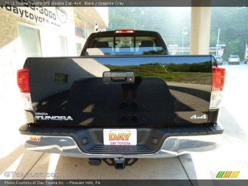 Black / Graphite Gray 2011 Toyota Tundra SR5 Double Cab 4x4