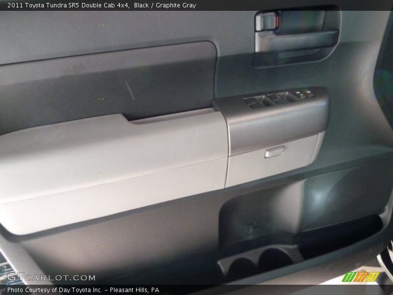Black / Graphite Gray 2011 Toyota Tundra SR5 Double Cab 4x4