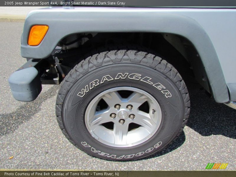 Bright Silver Metallic / Dark Slate Gray 2005 Jeep Wrangler Sport 4x4