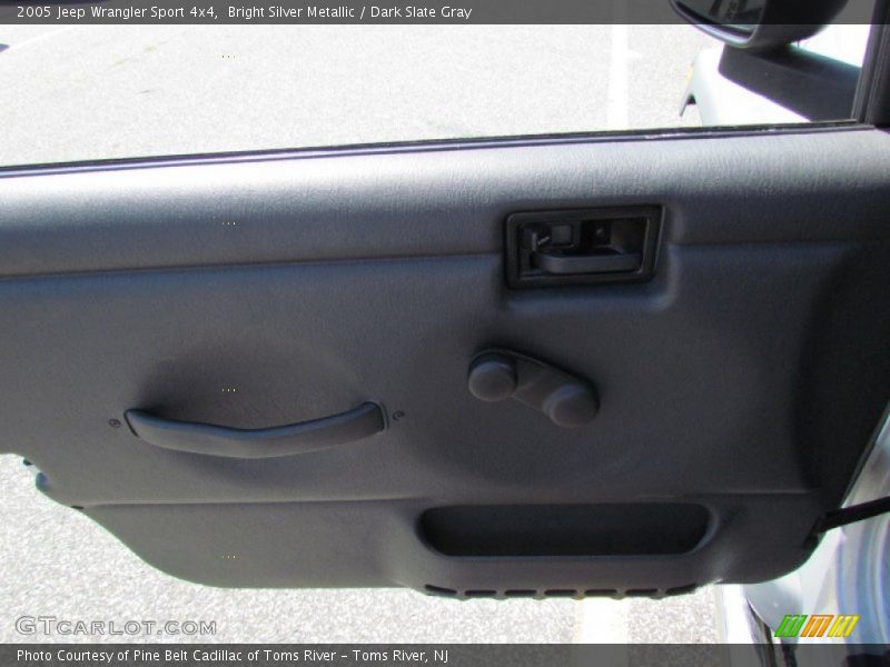 Bright Silver Metallic / Dark Slate Gray 2005 Jeep Wrangler Sport 4x4