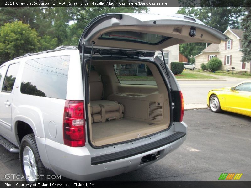 Sheer Silver Metallic / Light Cashmere/Dark Cashmere 2011 Chevrolet Suburban LT 4x4