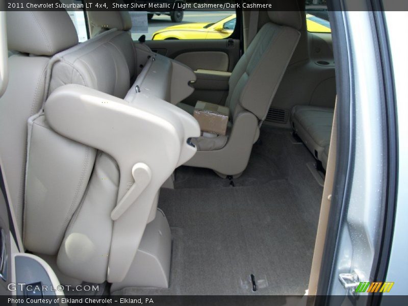 Sheer Silver Metallic / Light Cashmere/Dark Cashmere 2011 Chevrolet Suburban LT 4x4