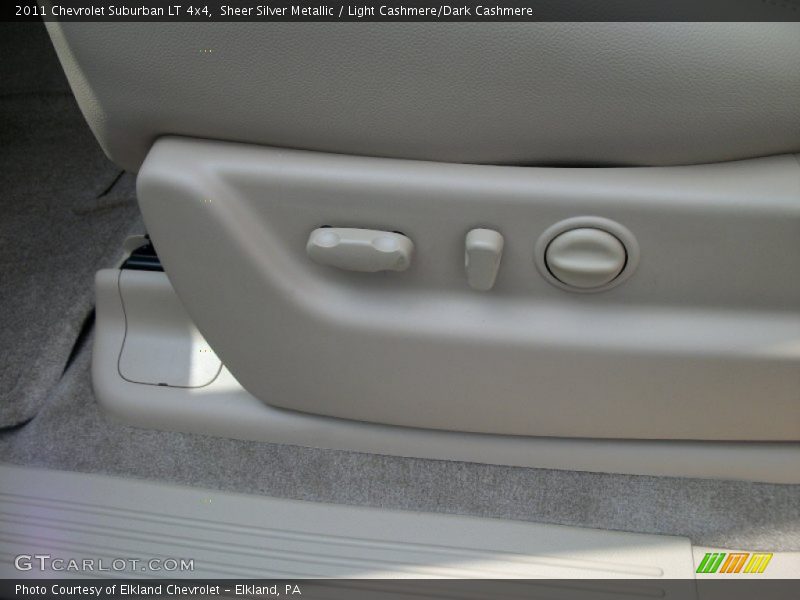 Sheer Silver Metallic / Light Cashmere/Dark Cashmere 2011 Chevrolet Suburban LT 4x4