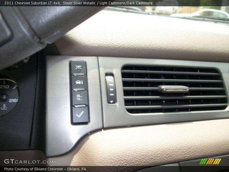 Sheer Silver Metallic / Light Cashmere/Dark Cashmere 2011 Chevrolet Suburban LT 4x4