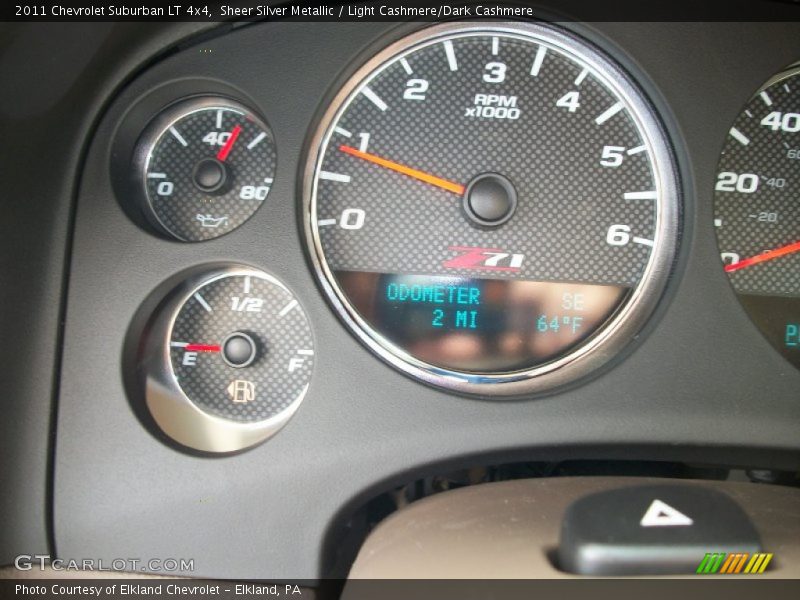 Sheer Silver Metallic / Light Cashmere/Dark Cashmere 2011 Chevrolet Suburban LT 4x4