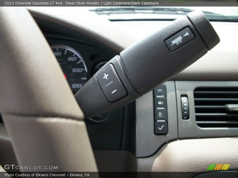 Sheer Silver Metallic / Light Cashmere/Dark Cashmere 2011 Chevrolet Suburban LT 4x4