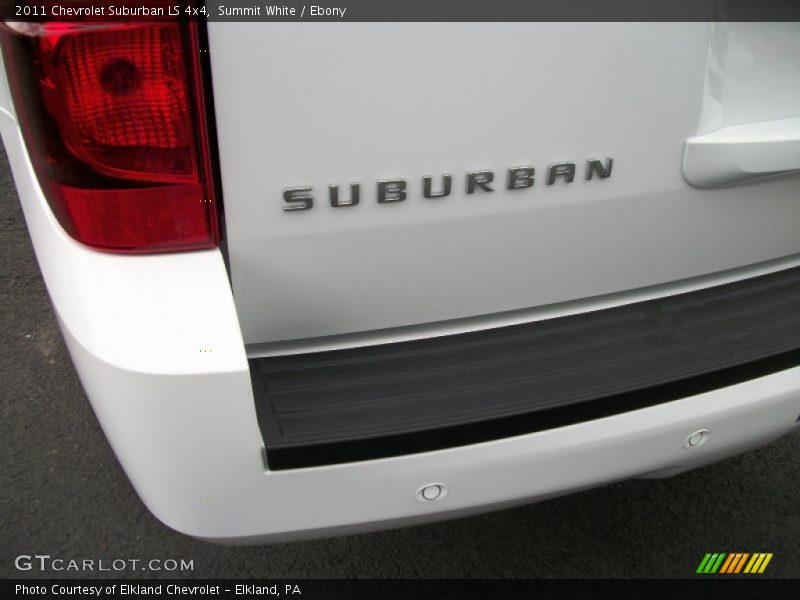 Summit White / Ebony 2011 Chevrolet Suburban LS 4x4