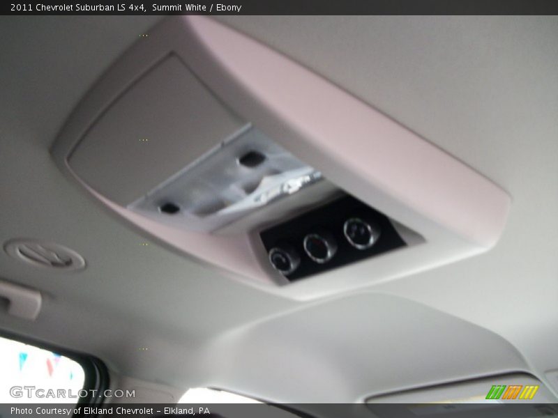 Summit White / Ebony 2011 Chevrolet Suburban LS 4x4