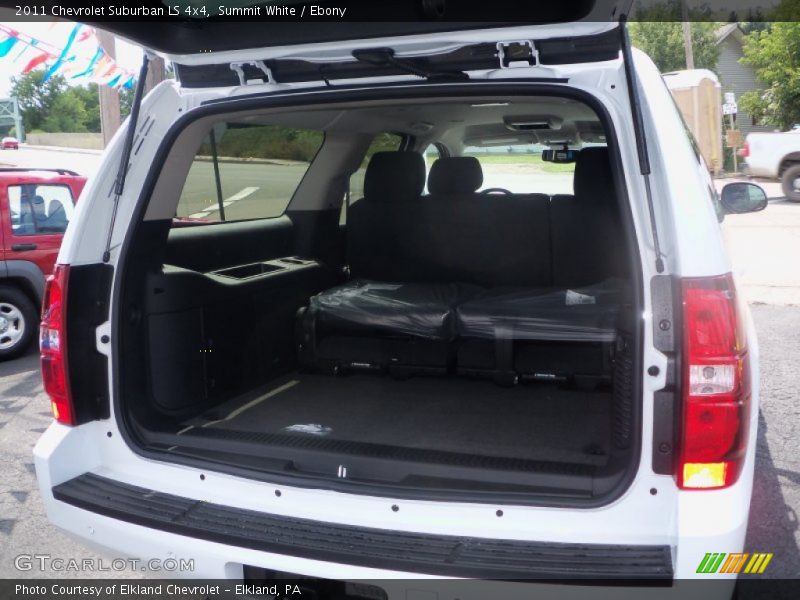 Summit White / Ebony 2011 Chevrolet Suburban LS 4x4