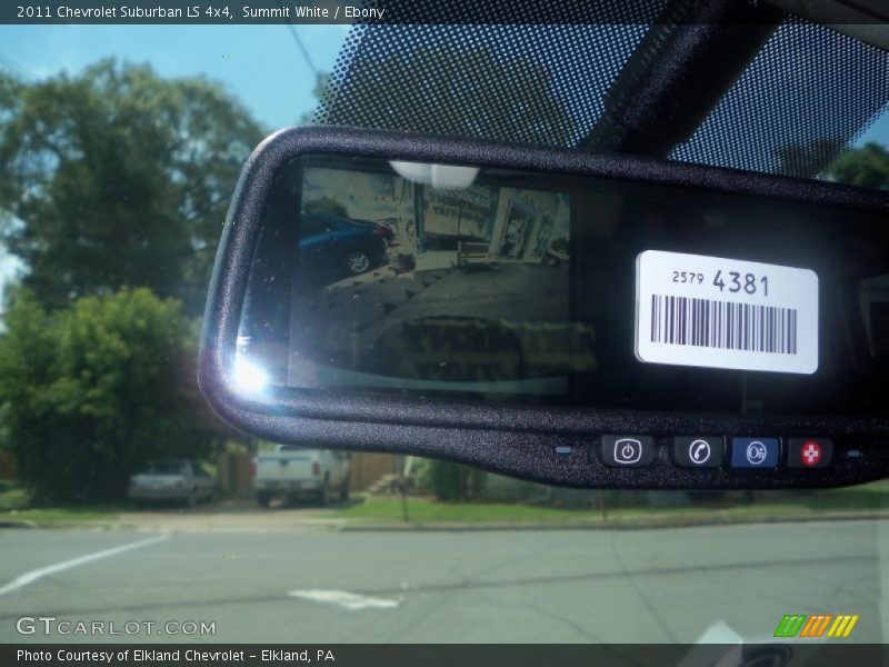 Summit White / Ebony 2011 Chevrolet Suburban LS 4x4