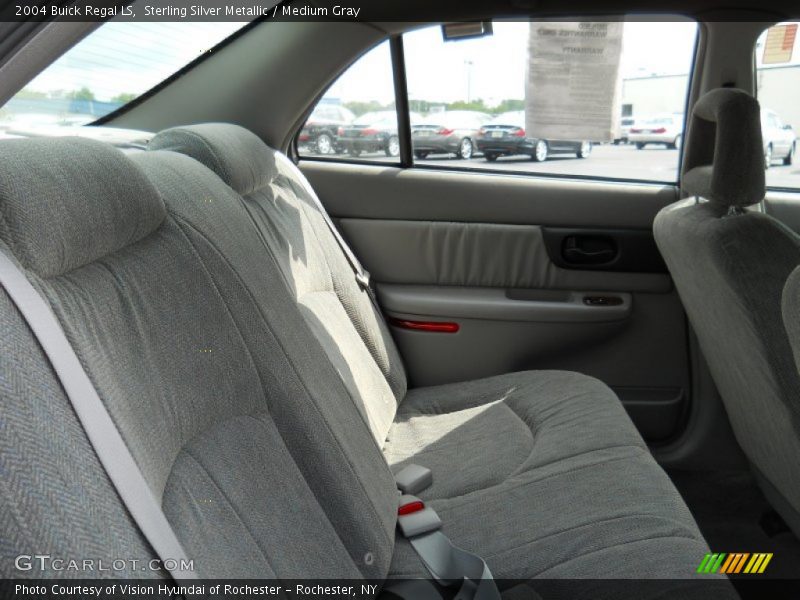 Sterling Silver Metallic / Medium Gray 2004 Buick Regal LS