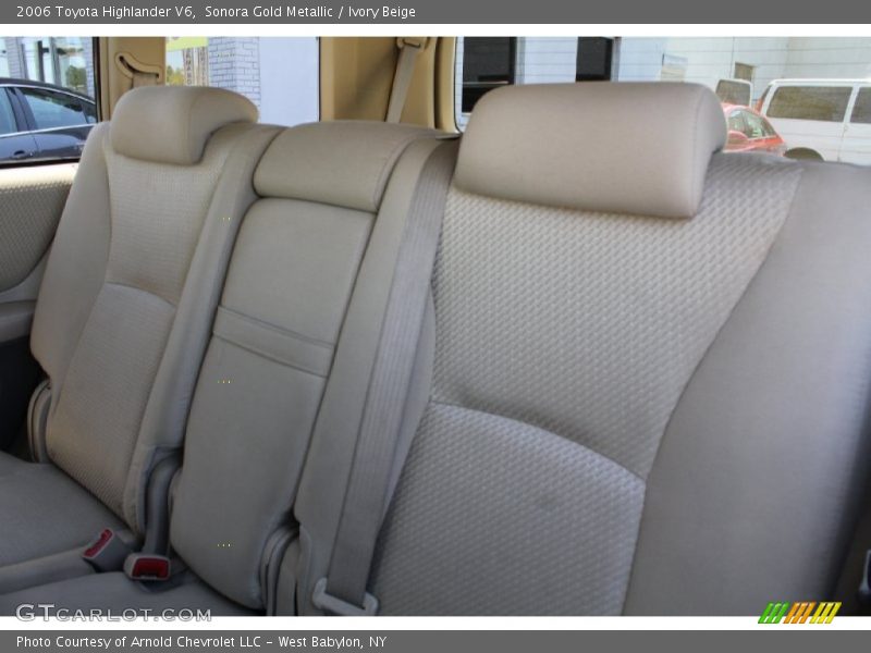 Sonora Gold Metallic / Ivory Beige 2006 Toyota Highlander V6
