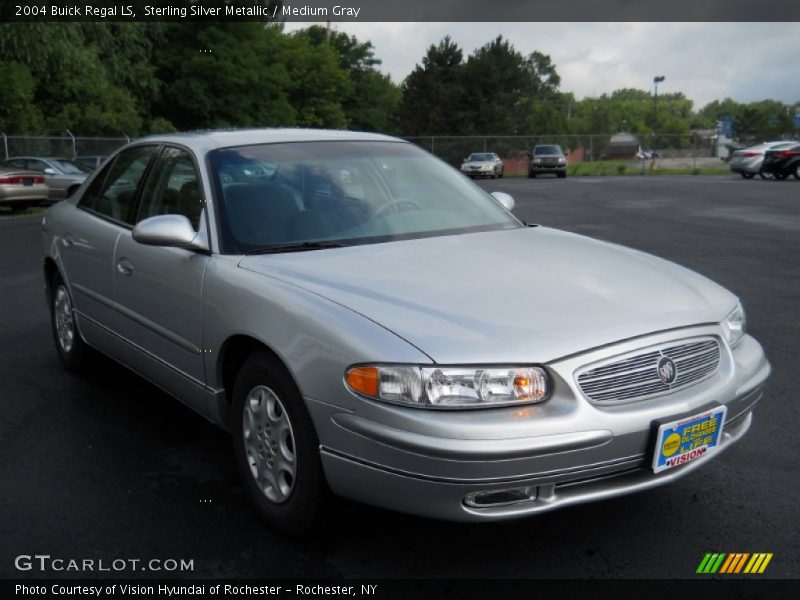 Sterling Silver Metallic / Medium Gray 2004 Buick Regal LS