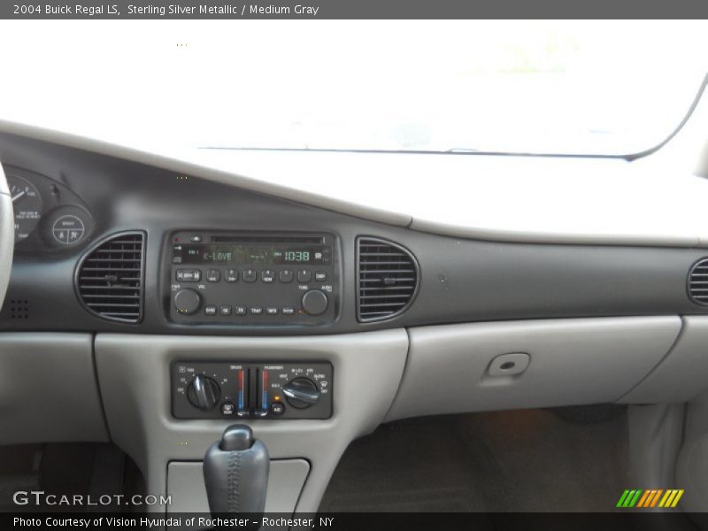 Sterling Silver Metallic / Medium Gray 2004 Buick Regal LS