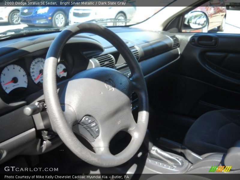 Bright Silver Metallic / Dark Slate Gray 2003 Dodge Stratus SE Sedan