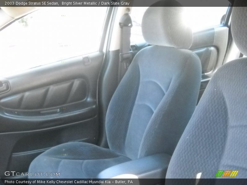 Bright Silver Metallic / Dark Slate Gray 2003 Dodge Stratus SE Sedan