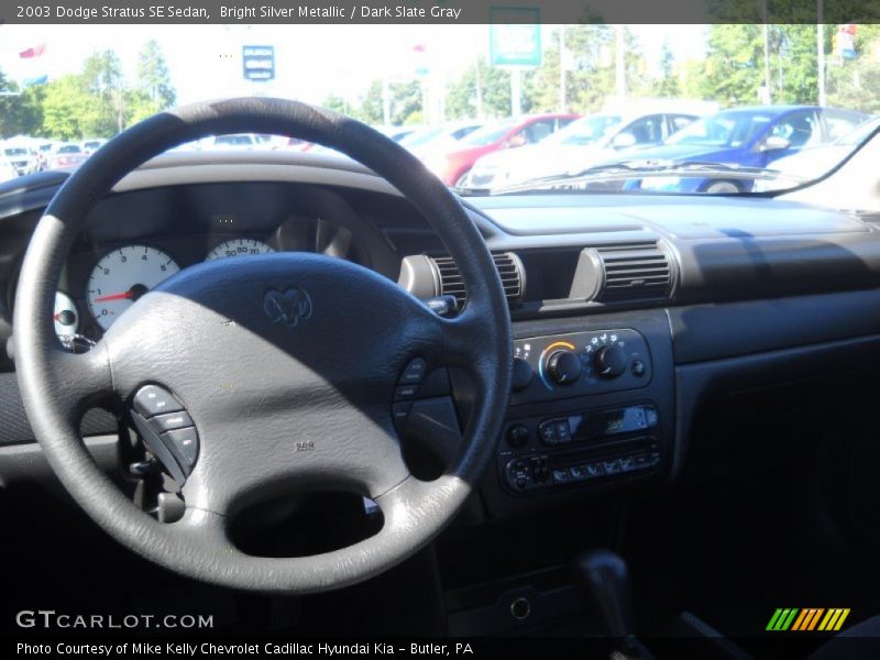 Bright Silver Metallic / Dark Slate Gray 2003 Dodge Stratus SE Sedan