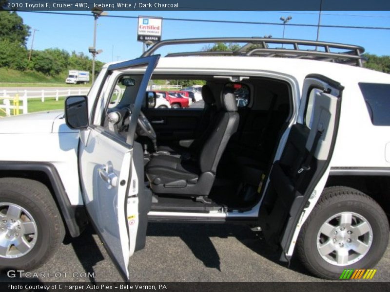 Iceberg White / Dark Charcoal 2010 Toyota FJ Cruiser 4WD