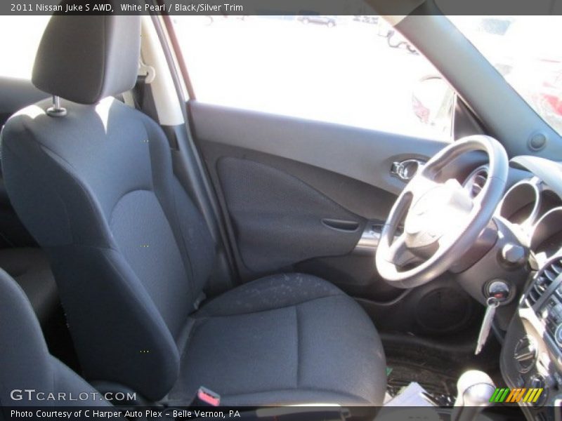 White Pearl / Black/Silver Trim 2011 Nissan Juke S AWD
