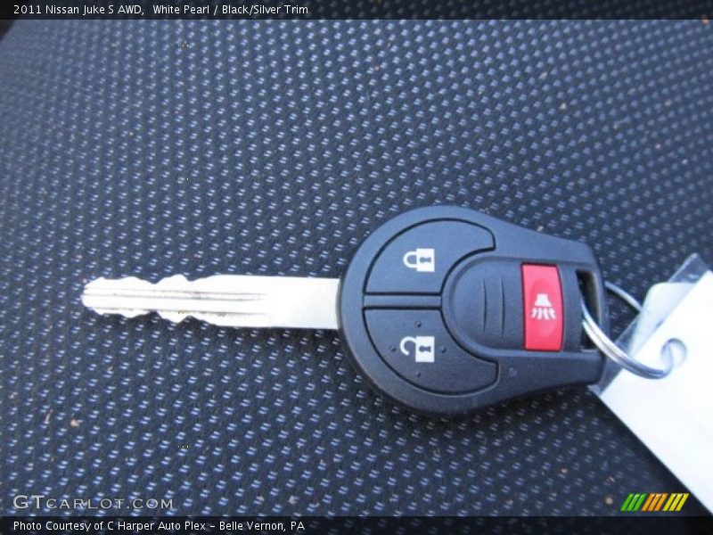 White Pearl / Black/Silver Trim 2011 Nissan Juke S AWD