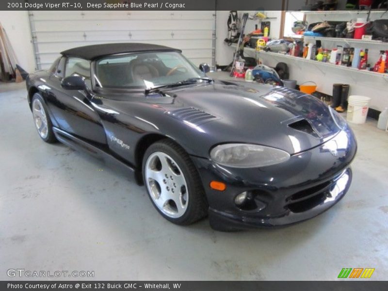Front 3/4 View of 2001 Viper RT-10