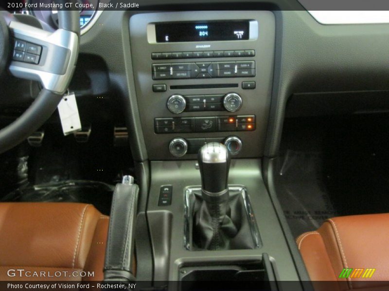 Controls of 2010 Mustang GT Coupe