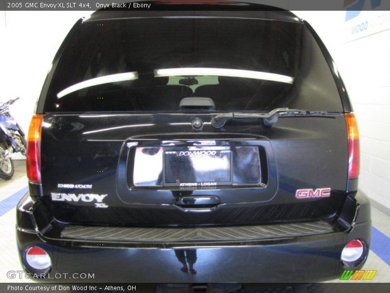 Onyx Black / Ebony 2005 GMC Envoy XL SLT 4x4