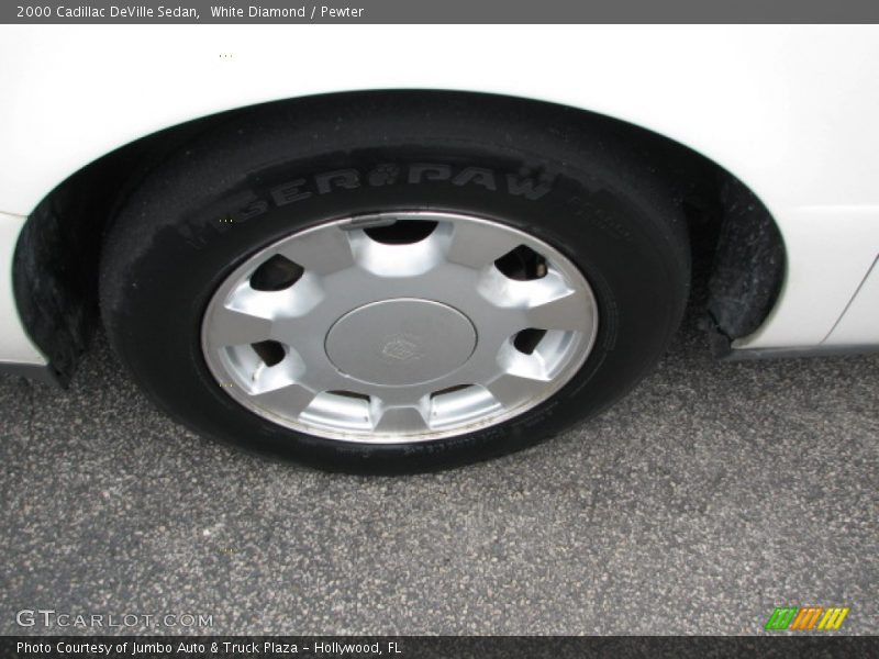 White Diamond / Pewter 2000 Cadillac DeVille Sedan