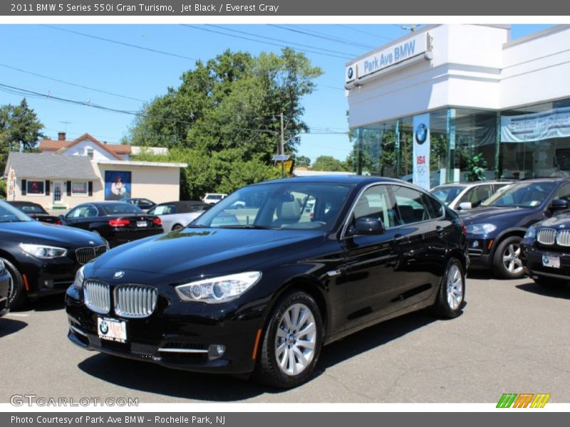 Jet Black / Everest Gray 2011 BMW 5 Series 550i Gran Turismo