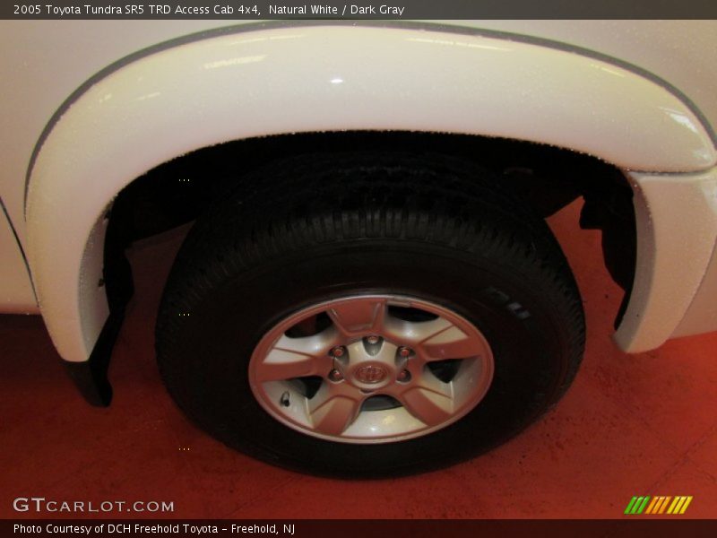 Natural White / Dark Gray 2005 Toyota Tundra SR5 TRD Access Cab 4x4