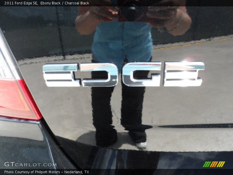 Ebony Black / Charcoal Black 2011 Ford Edge SE