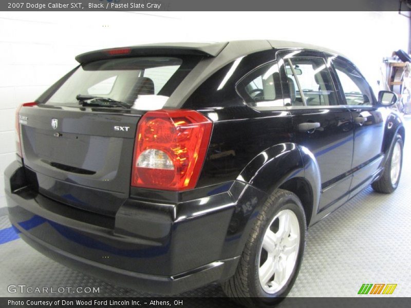 Black / Pastel Slate Gray 2007 Dodge Caliber SXT