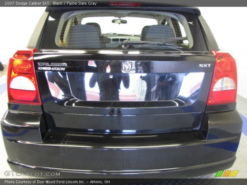 Black / Pastel Slate Gray 2007 Dodge Caliber SXT