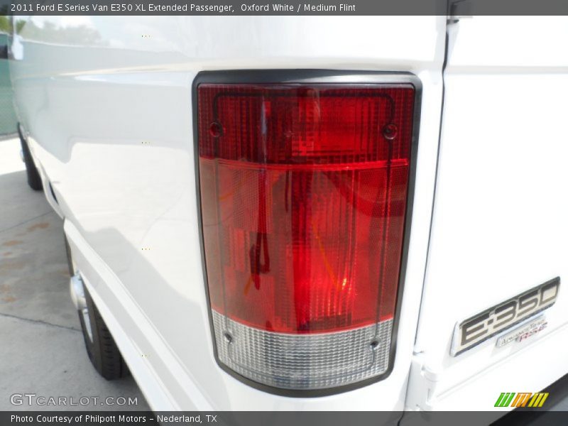 Oxford White / Medium Flint 2011 Ford E Series Van E350 XL Extended Passenger