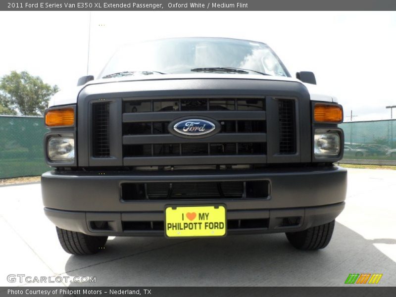 Oxford White / Medium Flint 2011 Ford E Series Van E350 XL Extended Passenger