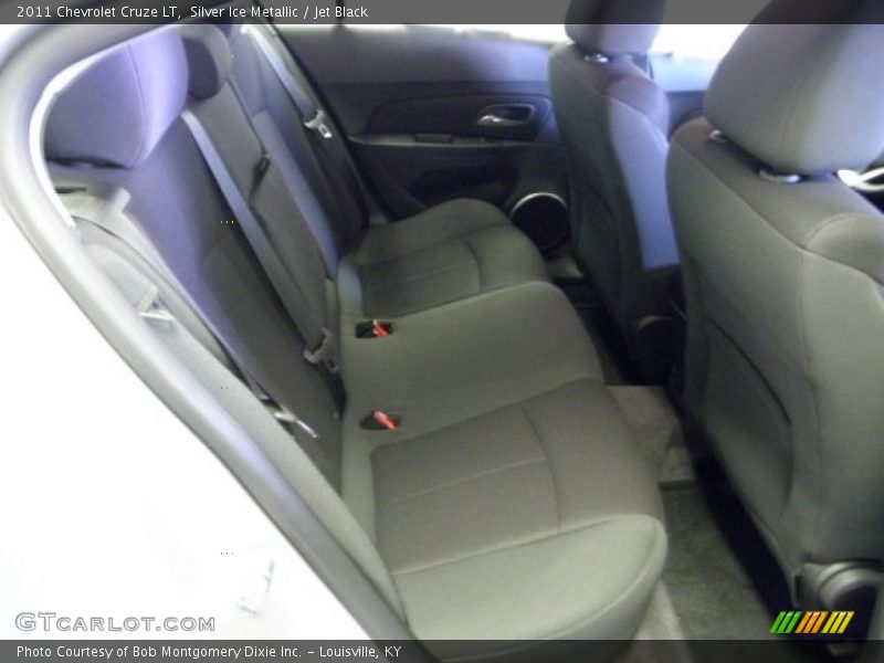 Silver Ice Metallic / Jet Black 2011 Chevrolet Cruze LT