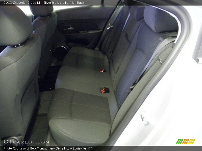 Silver Ice Metallic / Jet Black 2011 Chevrolet Cruze LT
