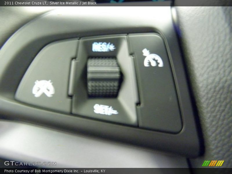 Silver Ice Metallic / Jet Black 2011 Chevrolet Cruze LT
