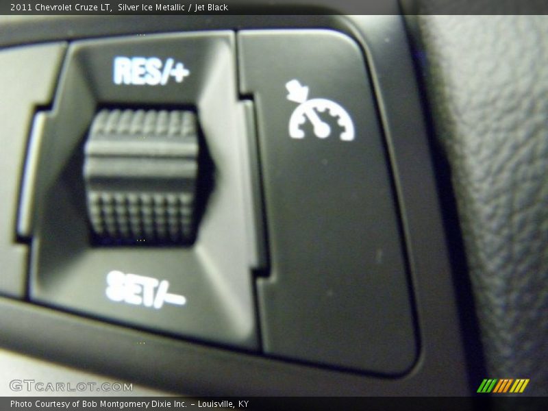 Silver Ice Metallic / Jet Black 2011 Chevrolet Cruze LT