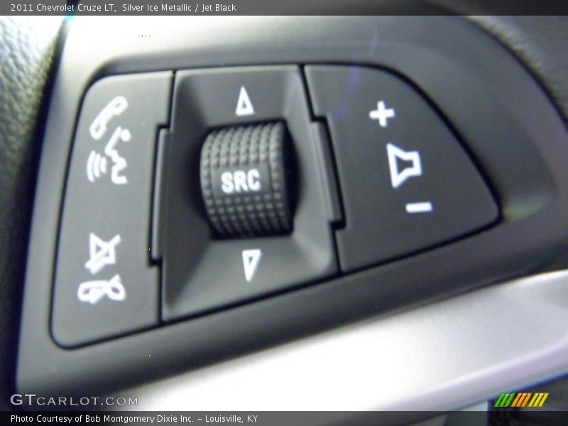 Silver Ice Metallic / Jet Black 2011 Chevrolet Cruze LT