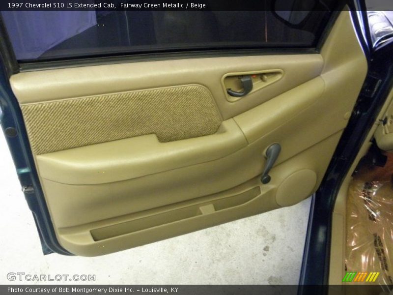 Door Panel of 1997 S10 LS Extended Cab